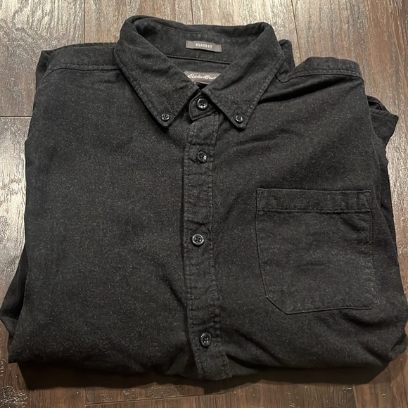 EDDIE BAURER relaxed fit button down - Picture 4 of 4